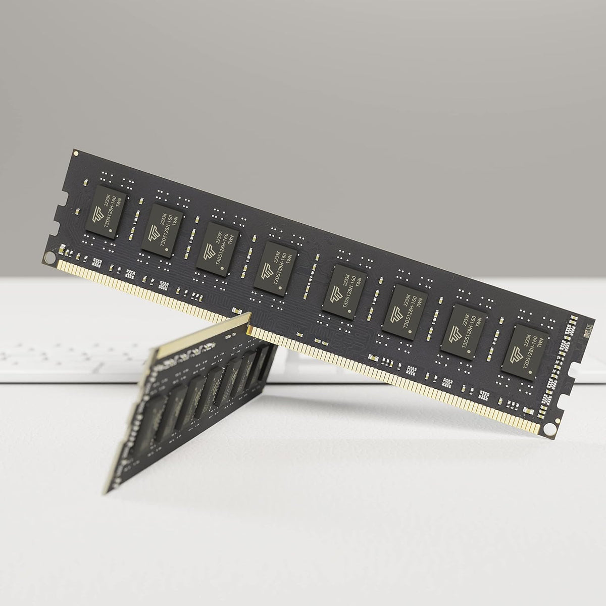 Timetec 32 GB kit (4 x 8 GB) DDR3 1 333 MHz PC3-10600 icke-ECC obuffrad 1,5 V CL9 2Rx8 Dual Rank 240 Pin UDIMM PC-stationär datorminne RAM-modul-uppgradering