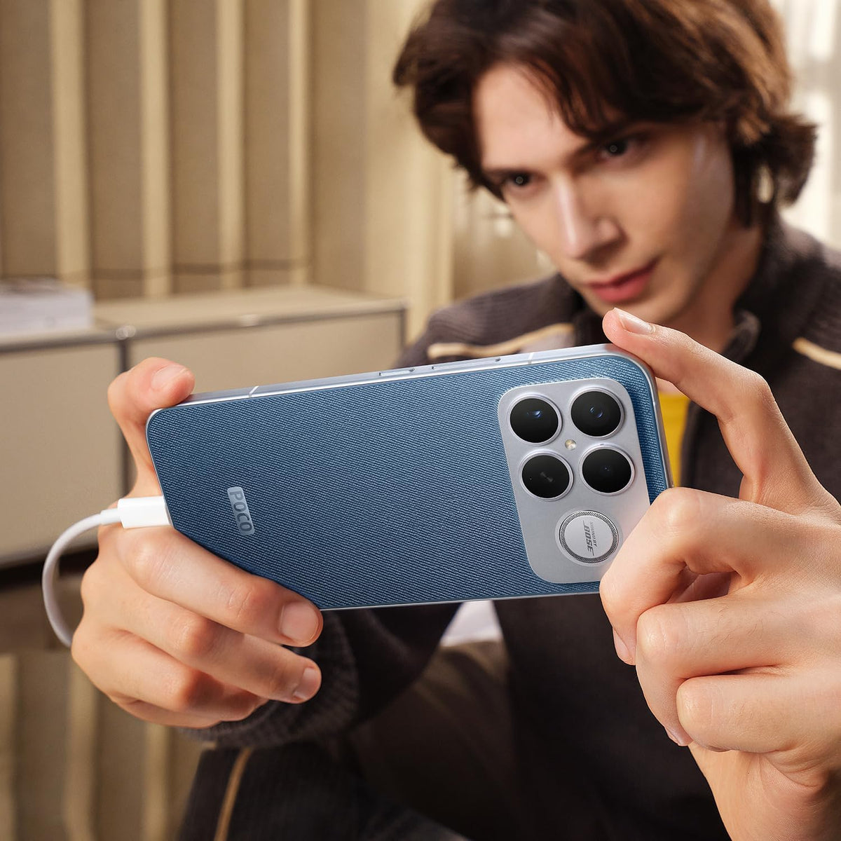 Xiaomi POCO F8 Ultra, Smartphone 16+512 GB, 1,9 tum 120 Hz AMOLED-skärm, 50 MP Light Fusion 950 med OIS, Sound by Bose, 6 500 mAh, denimblå, garanti 2 år, laddare ingår inte