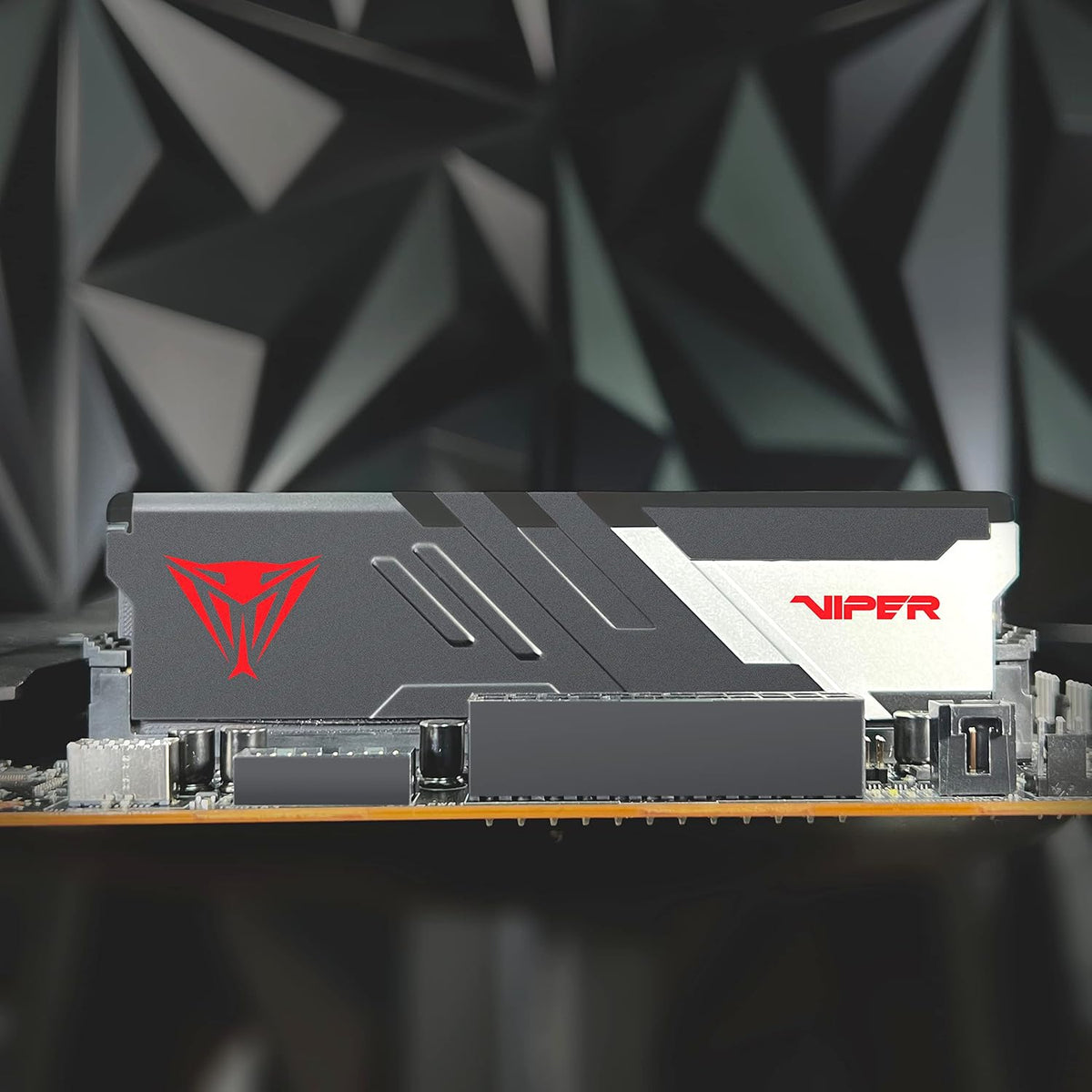 Patriot Viper Venom 5 GAMING DDR5 RAM 32GB (2X16GB) 6000MT/s CL30 UDIMM skrivbordsminnessats för Gaming - PVV532G600C30K