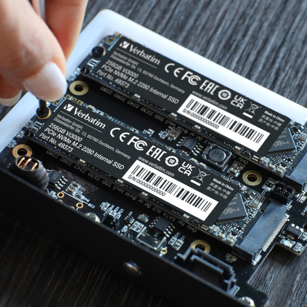 Verbatim Vi560 S3 SSD, intern SSD-enhet med 2 TB datalagring, Solid State Drive med SATA III M.2 2280 och 3D NAND-teknik, svart, perfekt för bärbar dator och Ultrabook