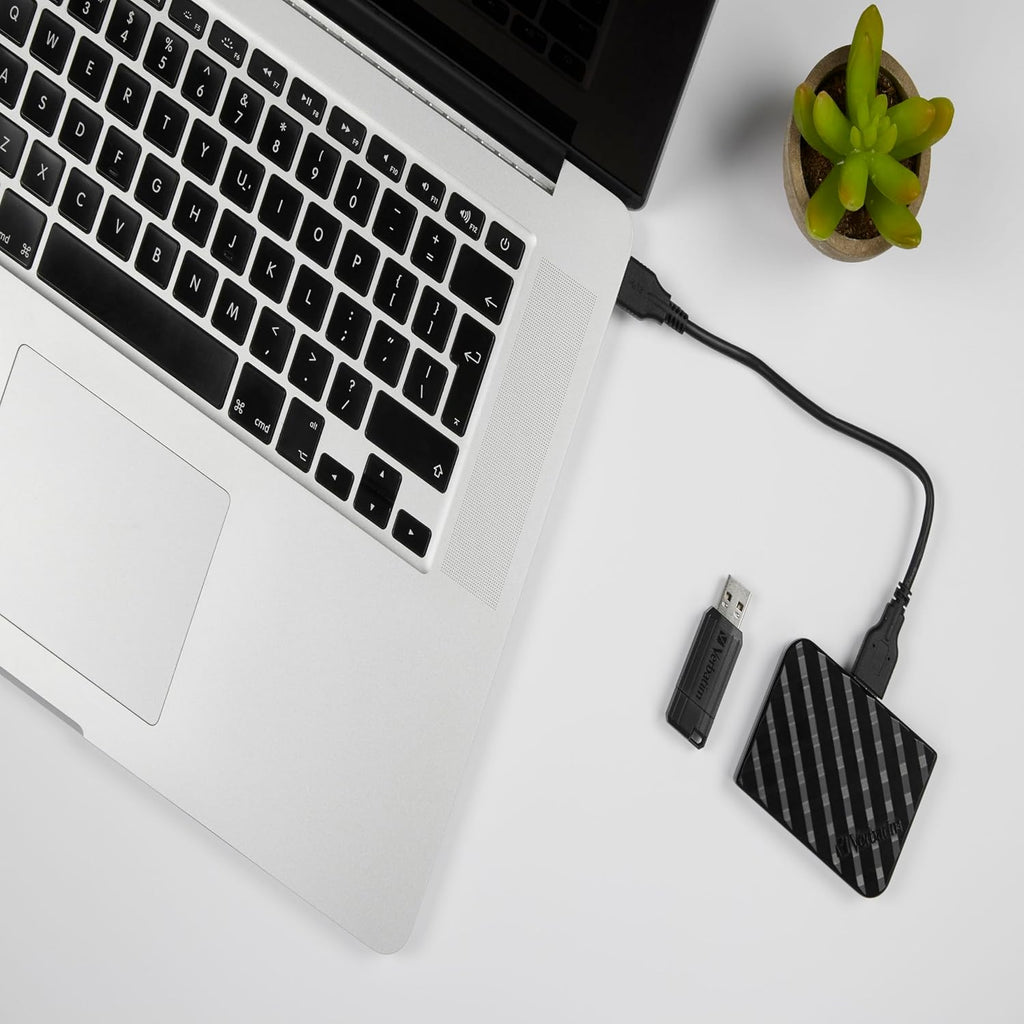 Verbatim PinStripe USB-minne 16 GB, USB 2.0, USB-minnen, för bärbar dator Notebook Ultrabook TV bilradio, USB 2.0-pinne, datasticka med skjutmekanism, svart